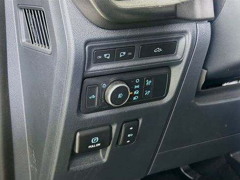 Used 2022 Ford F150 Platinum w/ Equipment Group 701A High image 12