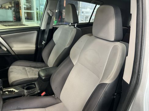 Used 2015 Toyota RAV4 XLE image 12