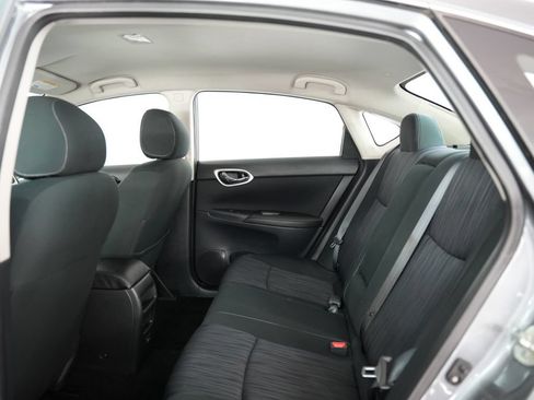 Used 2019 Nissan Sentra SV FWD image 33