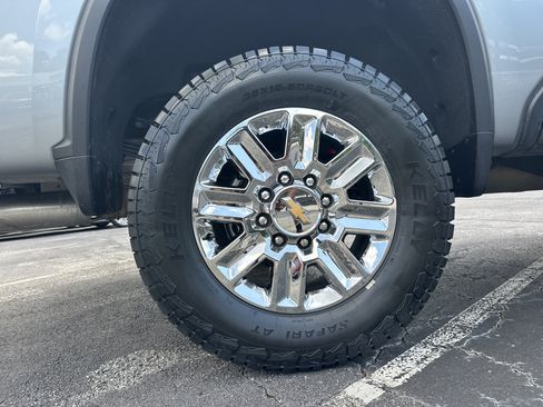 Used 2024 Chevrolet Silverado 2500 High Country w/ High Country Premium Package AWD/4WD image 18