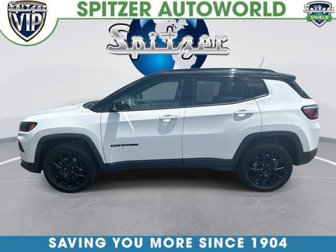 Used 2023 Jeep Compass Latitude w/ Sun and Sound Group AWD/4WD image 6