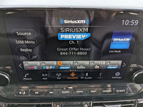 Used 2024 Nissan Pathfinder SL w/ SL Premium Package FWD image 29