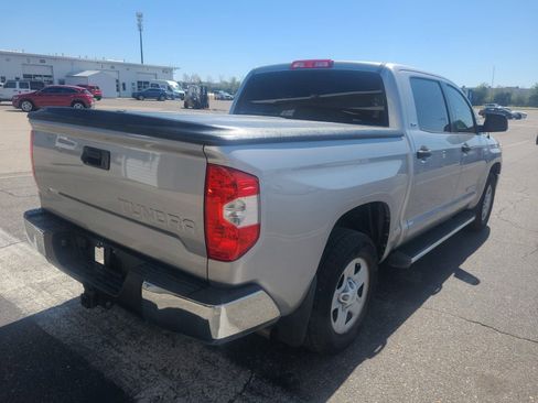 Used 2016 Toyota Tundra SR5 w/ SR5 Upgrade Package image 4