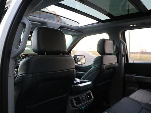 Used 2023 Ford F150 Limited image 16