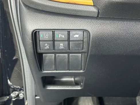 Used 2020 Honda CR-V Touring image 19
