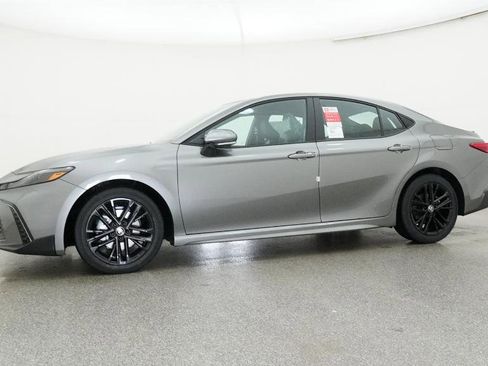 New 2026 Toyota Camry SE image 13