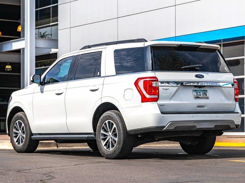Used 2021 Ford Expedition XLT AWD/4WD image 3