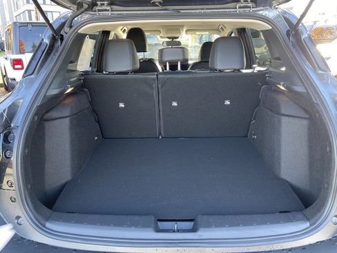 New 2025 Nissan Kicks SR image 10