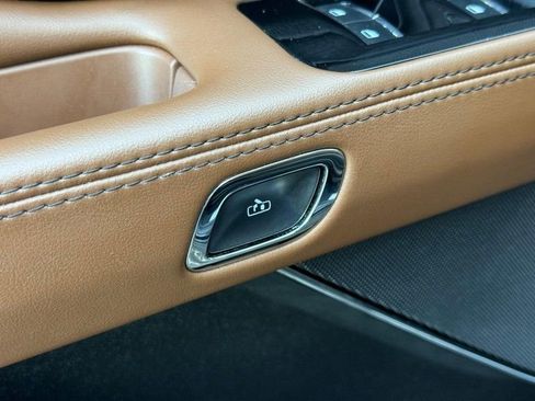 Used 2023 Lincoln Aviator Reserve w/ Class IV Trailer Tow Package image 22