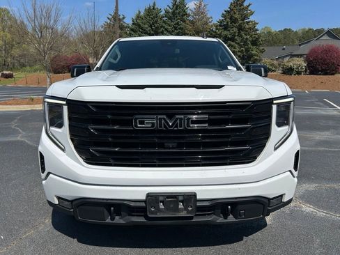 Used 2022 GMC Sierra 1500 Elevation w/ Elevation Premium Package image 5