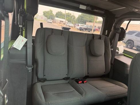 Used 2025 Jeep Wrangler Sport AWD/4WD image 16