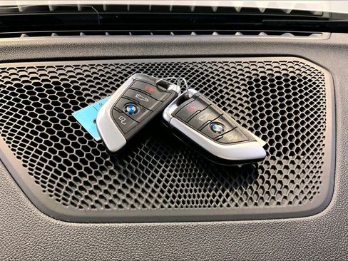 Used 2020 BMW 330i xDrive Sedan w/ Premium Package image 21