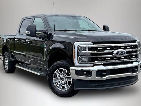 Used 2026 Ford F250 Lariat AWD/4WD image 1