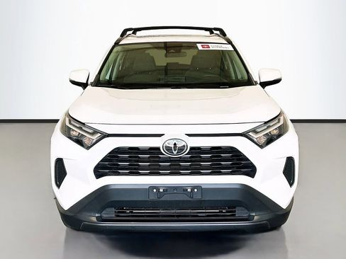 Used 2023 Toyota RAV4 XLE w/ Convenience Package FWD image 2