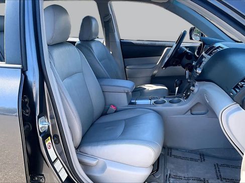 Used 2009 Toyota Highlander Sport AWD/4WD image 8