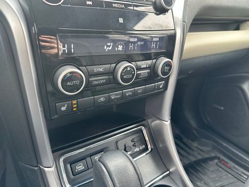 Used 2022 Subaru Ascent Limited w/ Technology Package image 24
