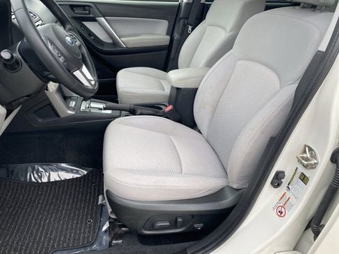 Used 2018 Subaru Forester 2.5i Premium image 9