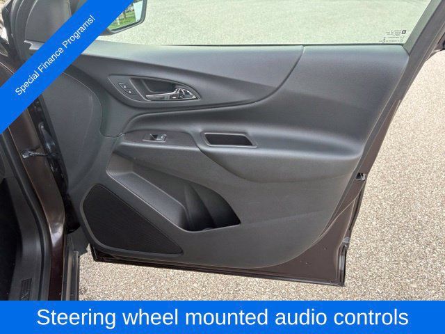 Used 2020 Chevrolet Equinox LT w/ Driver Convenience Package AWD/4WD image 31