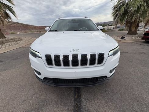 Used 2019 Jeep Cherokee Latitude w/ Popular Appearance Group FWD image 8