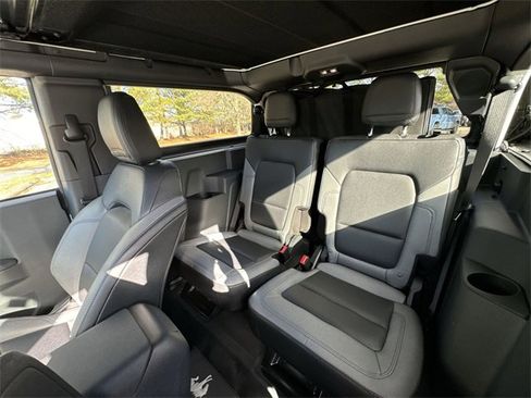 Used 2024 Ford Bronco Big Bend image 23
