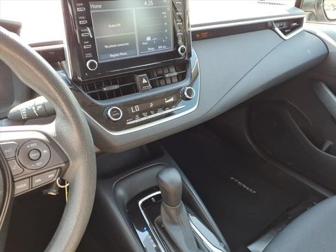Used 2020 Toyota Corolla LE FWD image 26