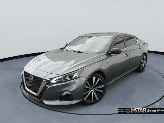 Used 2021 Nissan Altima 2.5 SR w/ SR Premium Package FWD image 1