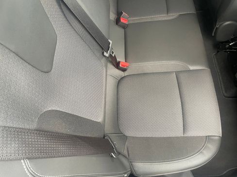 Used 2025 Buick Encore GX Preferred image 38