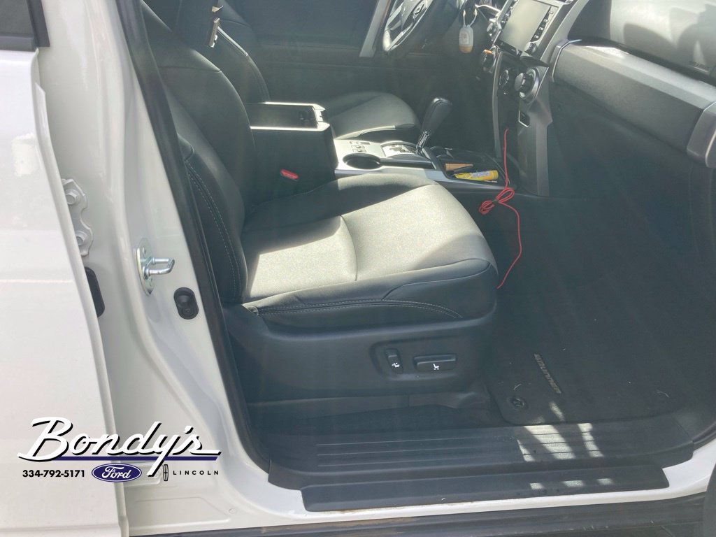 Used 2021 Toyota 4Runner SR5 Premium w/ Moonroof Package RWD image 5