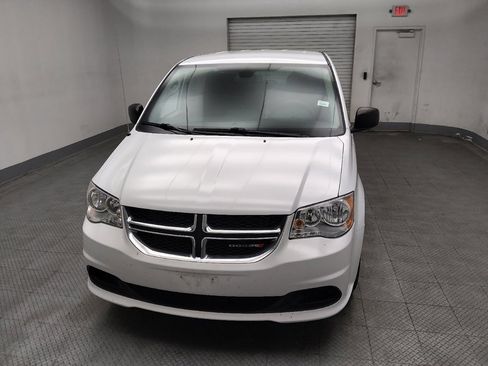 Used 2019 Dodge Grand Caravan SE FWD image 15