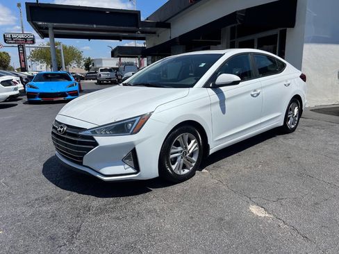 Used 2020 Hyundai Elantra Value Edition w/ Cargo Package (C1) image 2