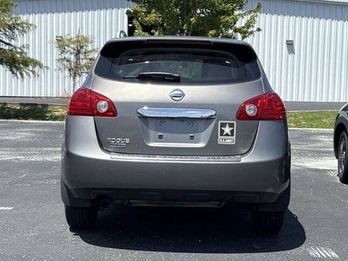 Used 2014 Nissan Rogue S w/ Convenience Package FWD image 8