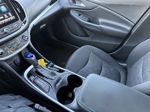 Used 2017 Chevrolet Volt LT image 20
