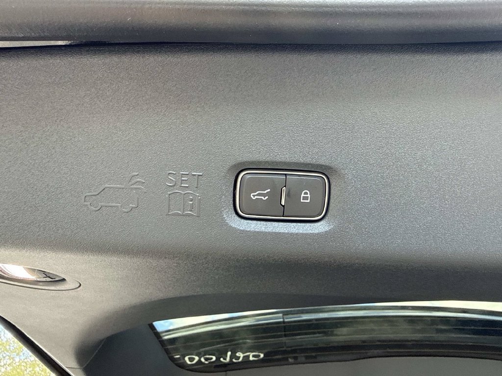 New 2027 Lincoln Navigator Black Label AWD/4WD image 13