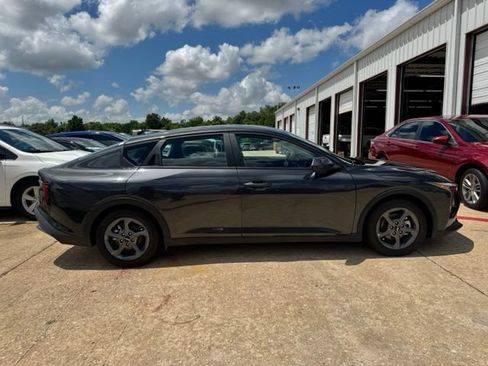 Used 2025 Kia K4 FWD image 10