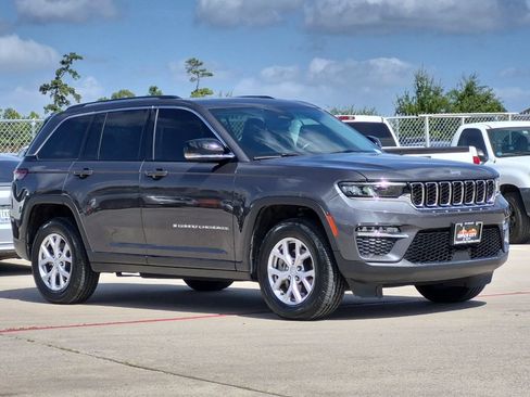 Used 2022 Jeep Grand Cherokee Limited AWD/4WD image 8