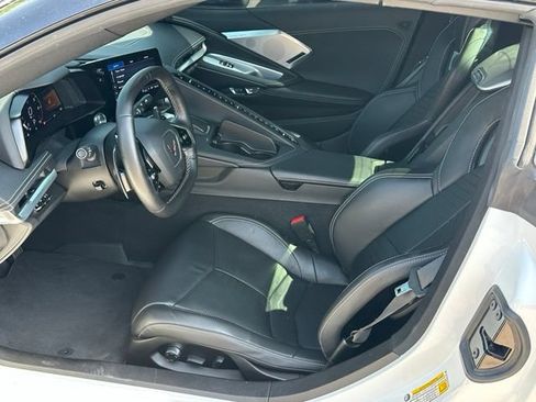 Used 2022 Chevrolet Corvette Stingray Preferred Conv w/ Z51 Performance Package RWD image 11