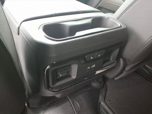 Used 2024 GMC Sierra 1500 AT4 w/ Technology Package AWD/4WD image 16