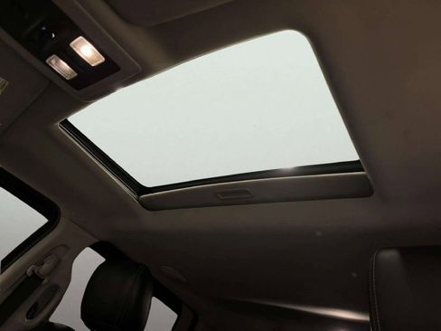 Used 2013 RAM 1500 Sport w/ Sport Premium Group image 16