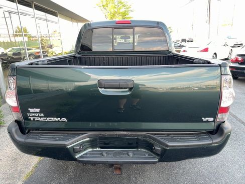 Used 2011 Toyota Tacoma 4x4 Double Cab w/ TRD Sport Pkg image 21