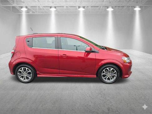 Used 2017 Chevrolet Sonic LT FWD image 2