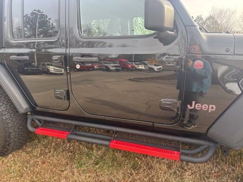 Used 2024 Jeep Wrangler Rubicon w/ XTREMEE 35" Tire Package image 12