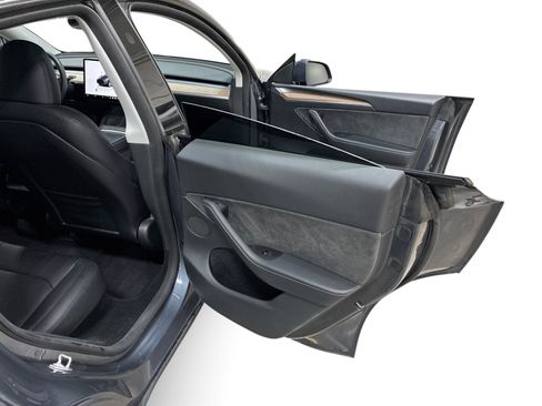 Certified 2023 Tesla Model Y AWD image 12