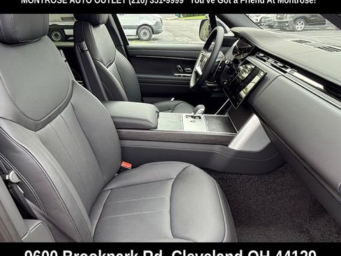 New 2025 Land Rover Range Rover SE AWD/4WD image 18