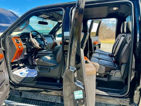 Used 2016 Ford F350 King Ranch w/ King Ranch w/Chrome Package image 25