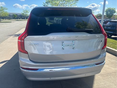 Used 2023 Volvo XC90 B6 Plus w/ Protection Package Premier AWD/4WD image 6