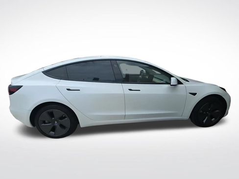 Used 2023 Tesla Model 3 Standard Range RWD image 4