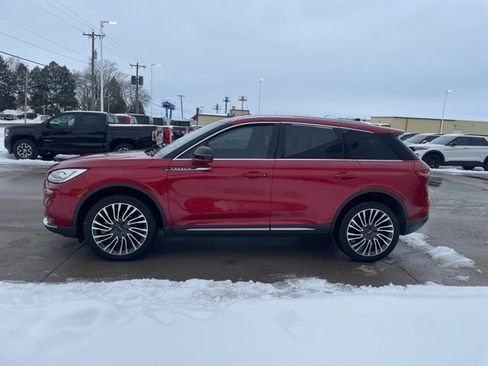 Used 2022 Lincoln Corsair Reserve w/ Equipment Group 201A image 10