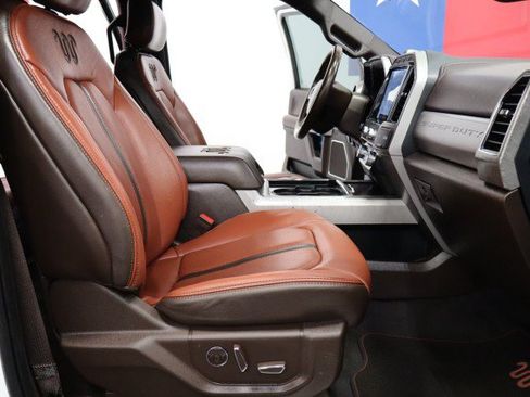 Used 2022 Ford F350 King Ranch w/ King Ranch Ultimate Package AWD/4WD image 8