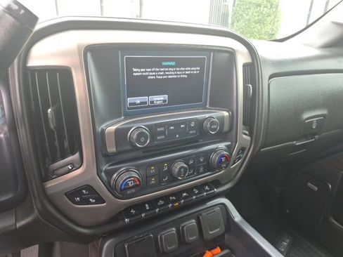 Used 2018 GMC Sierra 1500 Denali image 11