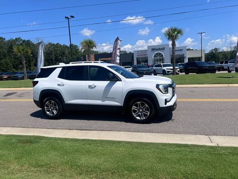 Used 2025 GMC Terrain Elevation AWD/4WD image 4